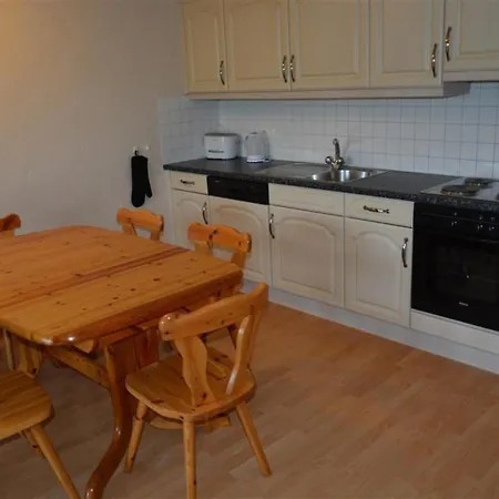 Henry - Hochparterre Appartement-fewo- Dusche Oder Bad- Wc 12-bettwohnung By Interhome شقة Hornkessel